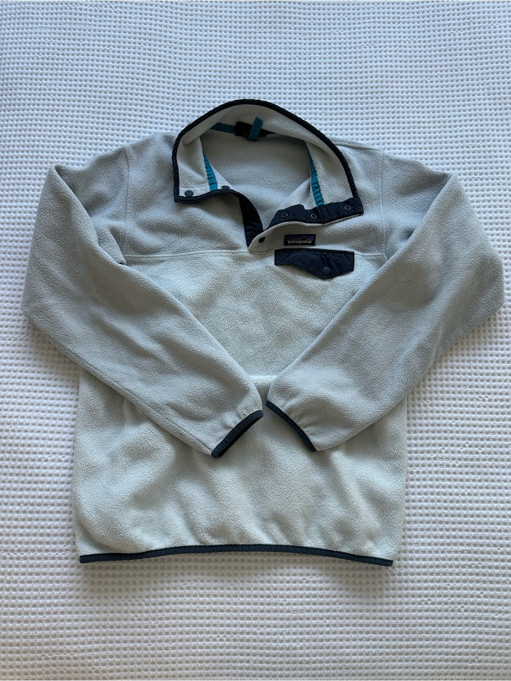 Patagonia Men's Light Gray Snap-T Fleece Pullover